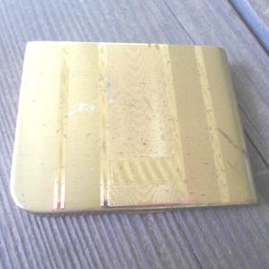 Vintage Elgin Face Powder Compact Gold Tone Puff & Mirror Vanity Collector Not Perfect Repurpose Reuse Recycle 1950s