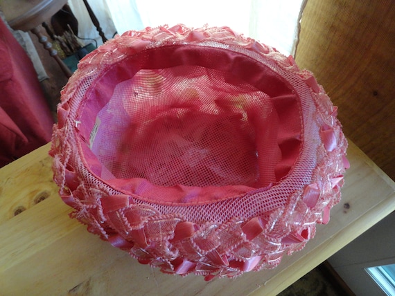 Vintage Women's Pink Hat White & Yellowish Light … - image 7