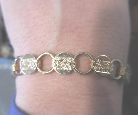 Vintage Sarah Coventry Bracelet Embossed Disks De… - image 2
