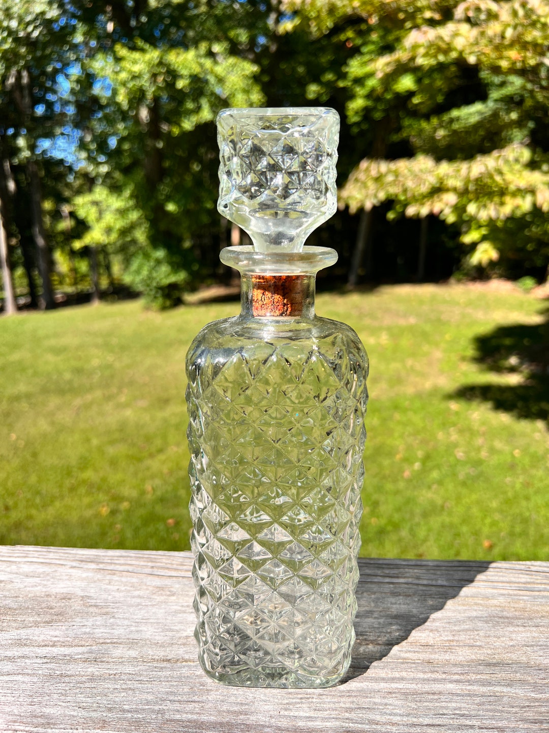 Vintage Chic Antique Liquor Decanter - 30 oz. – Bar Supplies Vintage liquor decanters display picture 1
