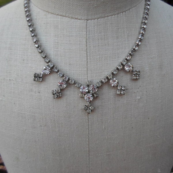 Vintage Women's Garne Jewelry Pronged Rhinestone Necklace Silver Tone 1950s 1960s Wedding Bridal Sparkly Gift Ladies Necklace Bridal Gift