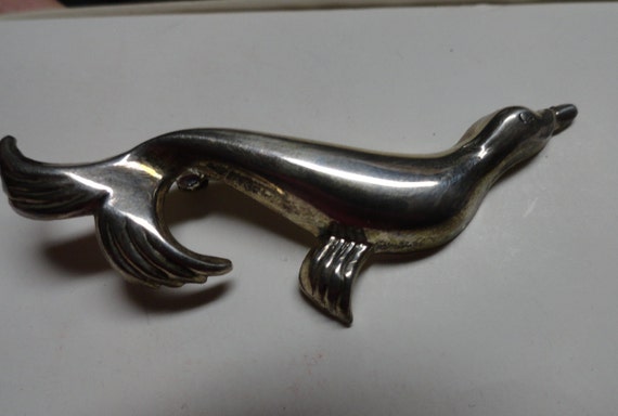 Vintage Women's Seal Pin Silver Tone Brooch Light… - image 1