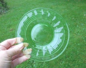 Vintage Uranium Glass Plate, 1920s-40s