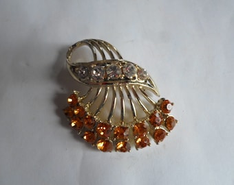 Vintage Women’s Signed Coro Topaz Color Pin Gold Tone Topaz Colored Rhinestones & Clear Brooch 1950s 1960s