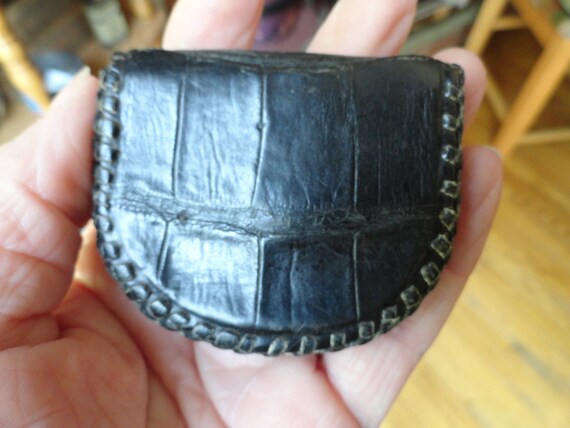Vintage Small Black Leather Change Purse Embossed… - image 7