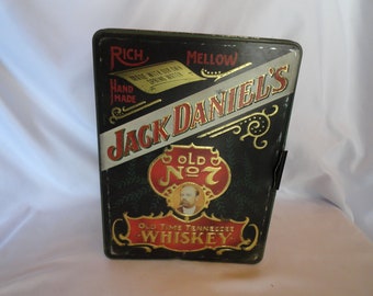 Vintage Jack Daniel's Old No. 7 Old Time Whiskey Tin Hinged Men's Storage Display Barware Man Cave Retro Liquor Tin England Home Decor 1980s