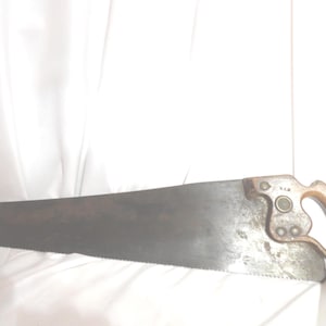 Antik Disston D8 panelsåg, baksåg, 20" primitivt handverktyg, vägghängd, 1900-20-tal