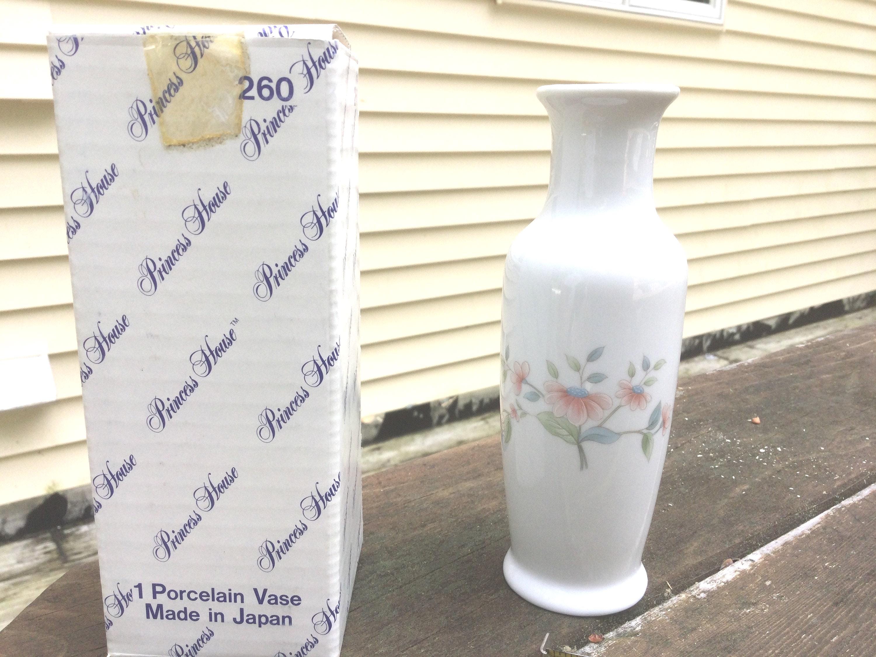 Vintage Princess House Flower Vase Heritage Pattern Flower Bud