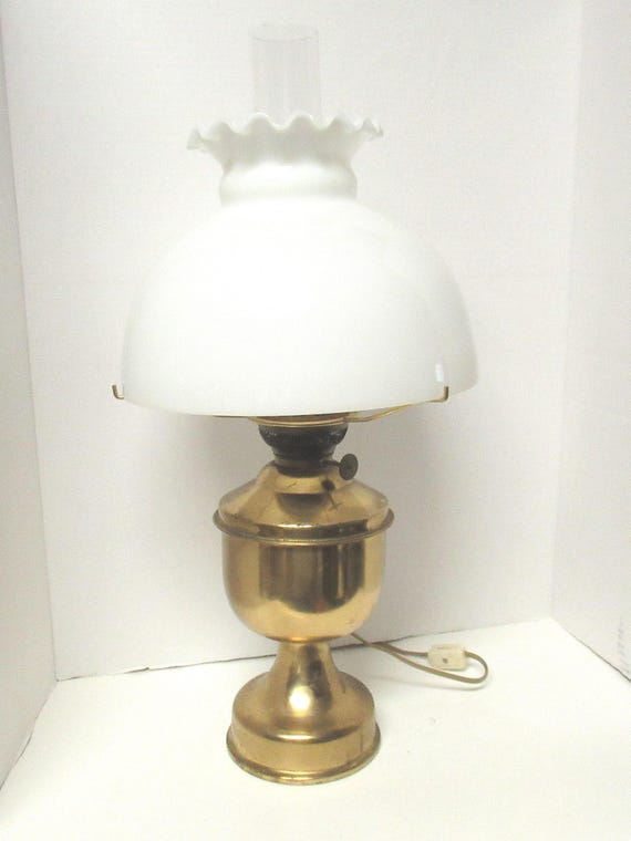 Antique Kosmos-brenner Rayo No. 2 Oil Lamp Converted to Electric