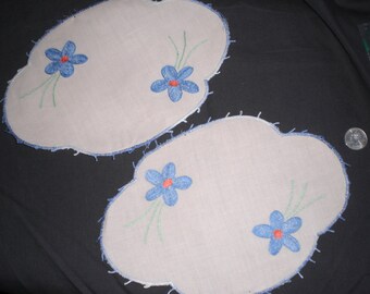 Vintage Beige Blue & Orange Doilies Trimmed Twins Two Set Pair Doilies Oblong Embroidered Flowers Furniture Protectors