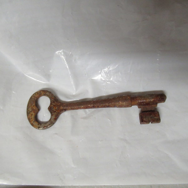 Antique Corbin P-7 Rusty Solid Metal Skeleton Door Lock Key Repurpose/Reuse/Recycle Jewelry Making Supply Crafting 1800s 1900s