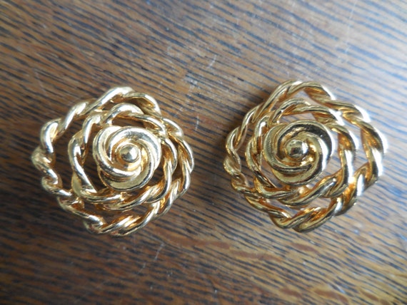 Vintage Women’s Square Twisted Earrings Large Swi… - image 1