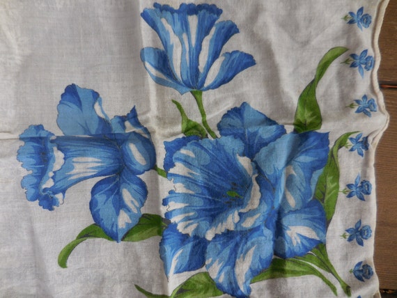 Vintage Women's Handkerchief Blue Daffodil Flower… - image 4