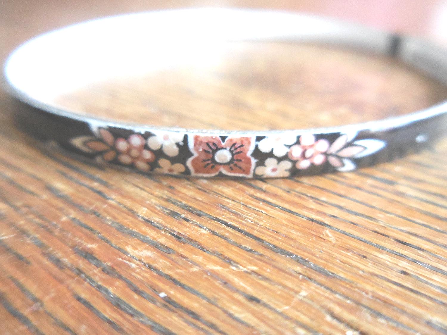 Vintage Michaela Frey Bracelet Black Enamel Bangle White Inside