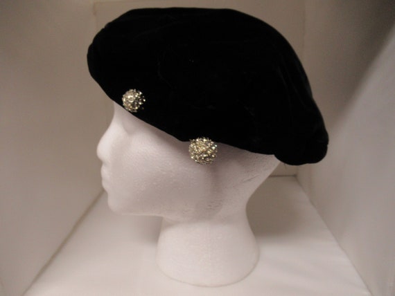 Vintage Women's Black Velvet Dress Hat Beret Tam … - image 2