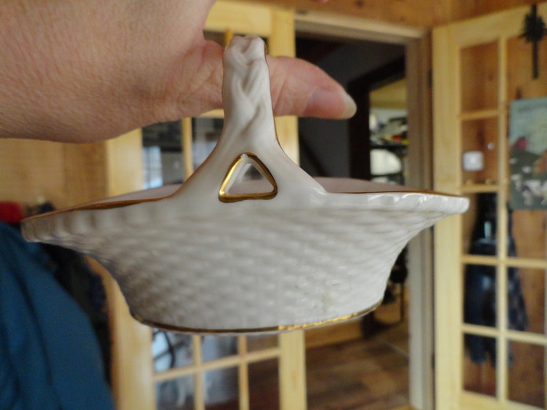 Vintage Crown Staffordshire Basket White Clematis Flowers Fine Bone