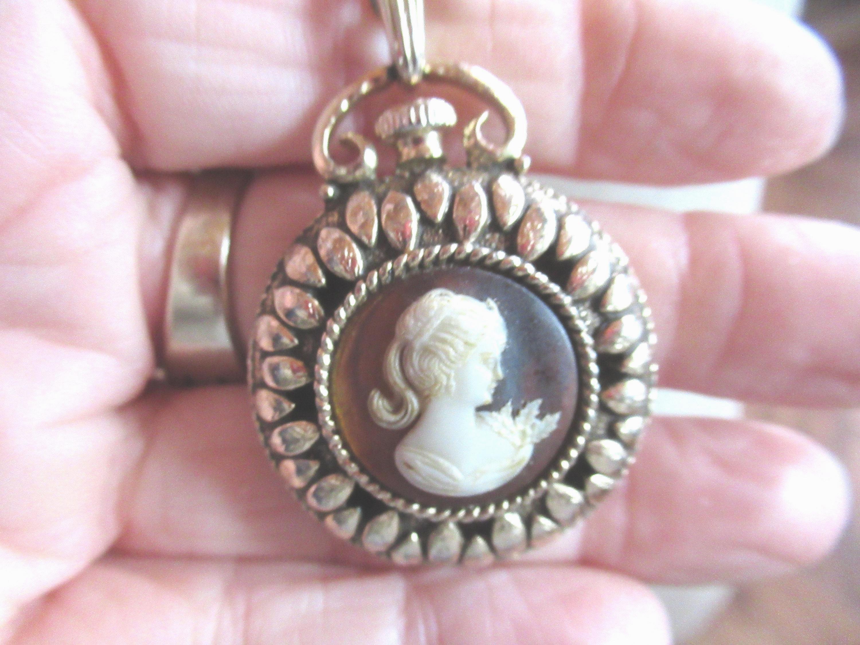 Vintage Sarah Coventry Pocket Watch Pendant Heart Gold Tone Rhinestone 32\