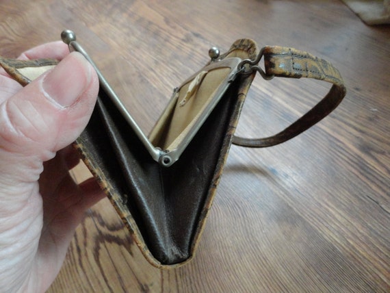 Vintage Small Child's or Women's Leather Purse Li… - image 6