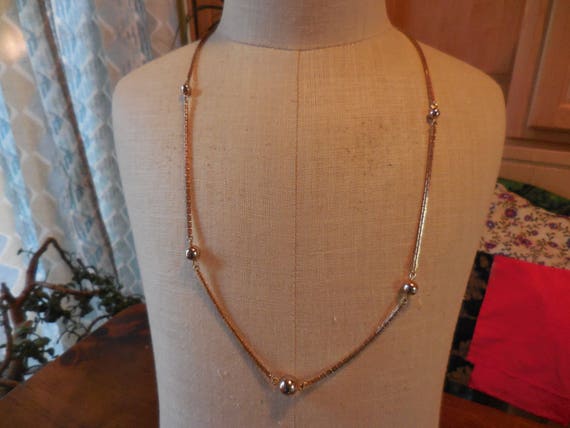 Vintage Women's Avon Gold Tone Chain Necklace 5 B… - image 1