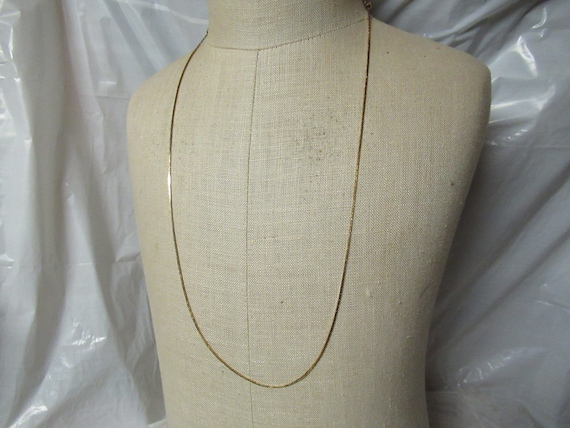 Vintage Women's Long Gold Tone Chain Necklace Shi… - image 2