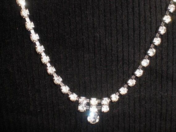 Vintage Women’s Pronged Rhinestone Necklace Adjus… - image 3