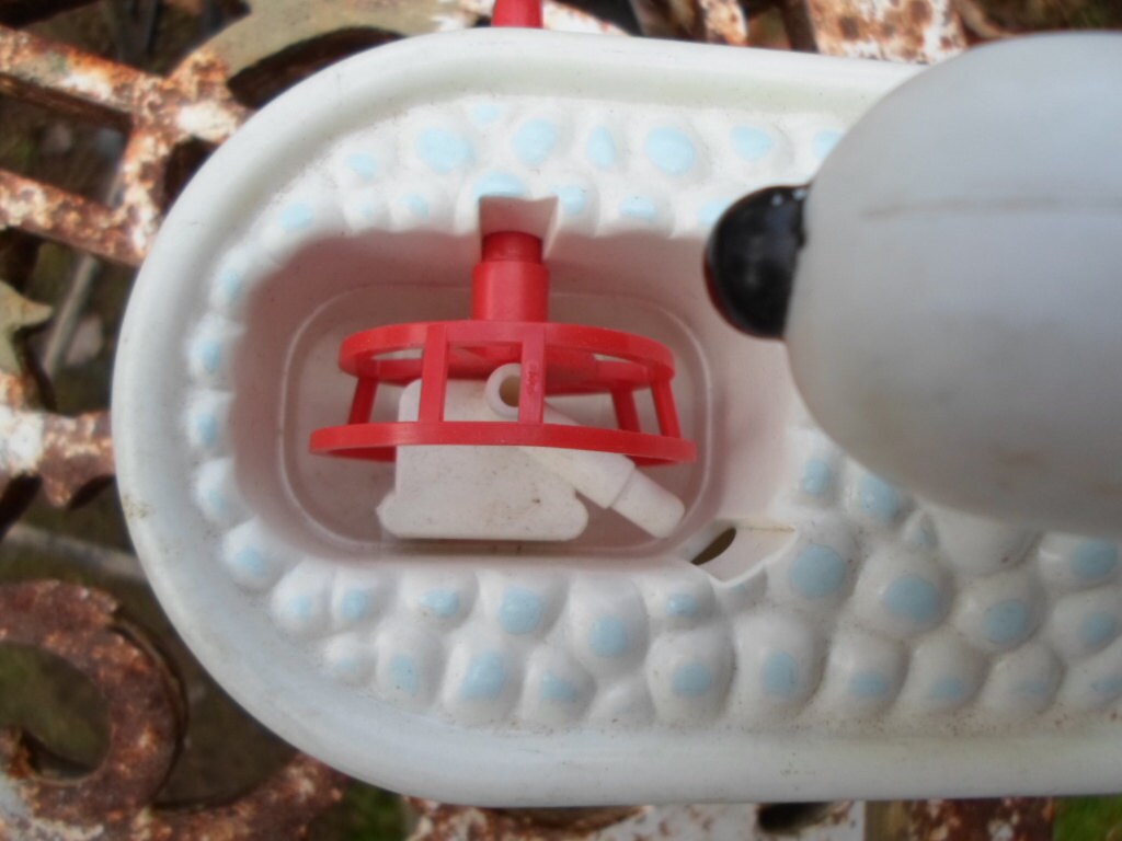Vintage Snoopy Bubble Toy Bath Chemtoy Inc. Not Complete Vintage Snoopy Bubble Toy Bath Chemtoy Inc. Not Complete