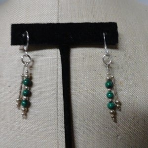 Vintage Women's Sterling Silver & Malachite Stone Earrings Beaded 1980s 1990s Pierced Lightweight Twisted Silver Ladies Gift image 5