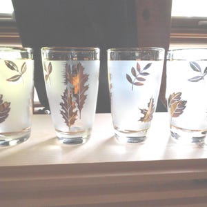 Vintage Libbey Starlyte Glasses, Gold Leaf Frosted Barware, Set of 4 image 1