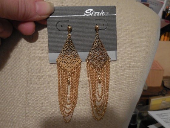 Vintage Gold Tone Chain Earrings Long NOS Dangles… - image 3