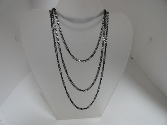 Vintage Women's Black & Silver Cut Aluminum Chain… - image 1