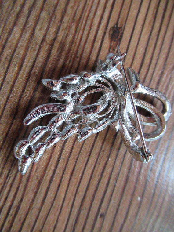 Vintage Women's Clear Rhinestone Brooch Small Bow… - image 5