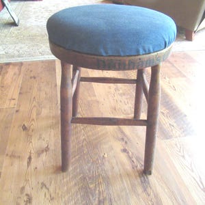 Antique Dunham&#39;s Cocoanut Wooden Stool Advertising Handmade Round Denim Top Black Lettering Food Industry Home Decor 1800s
