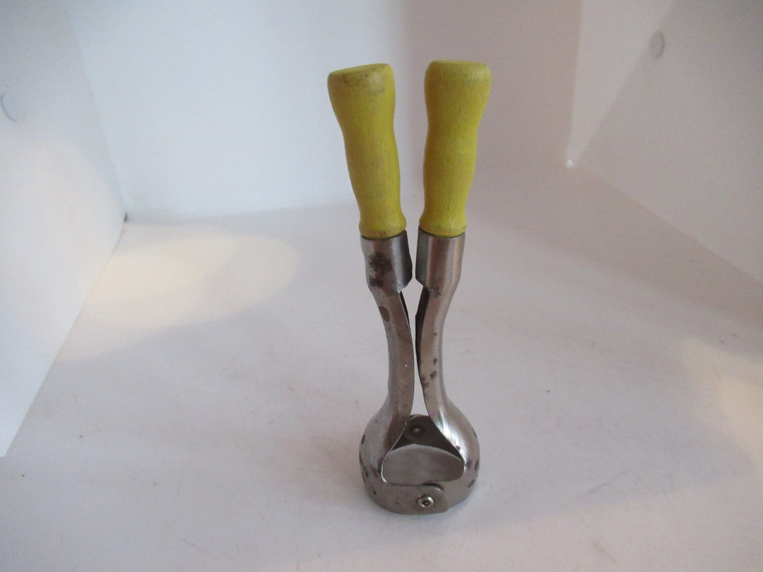 Vintage Yellow Wooden Handled Melon or Fruit Baller Hand 1950s 1960s