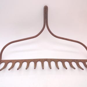 Vintage Garden Rake Head, Rusty Metal, Repurpose, Recycle