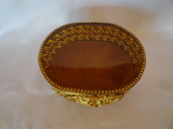 Vintage Oval Gold Tone Filigree Metal Jewelry Box… - image 3