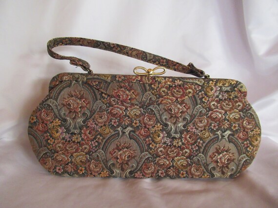 Vintage Women's Floral Tapestry Like Handbag Purs… - image 2