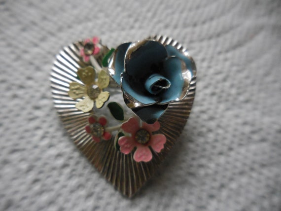 Vintage Women's Heart & Enamel Flowers Pin Blue P… - image 2