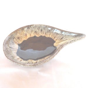 Vintage Evangeline Pottery Dish, Teardrop, Brown with Beige Drip Glaze, Canada, 1950s-60s, 942