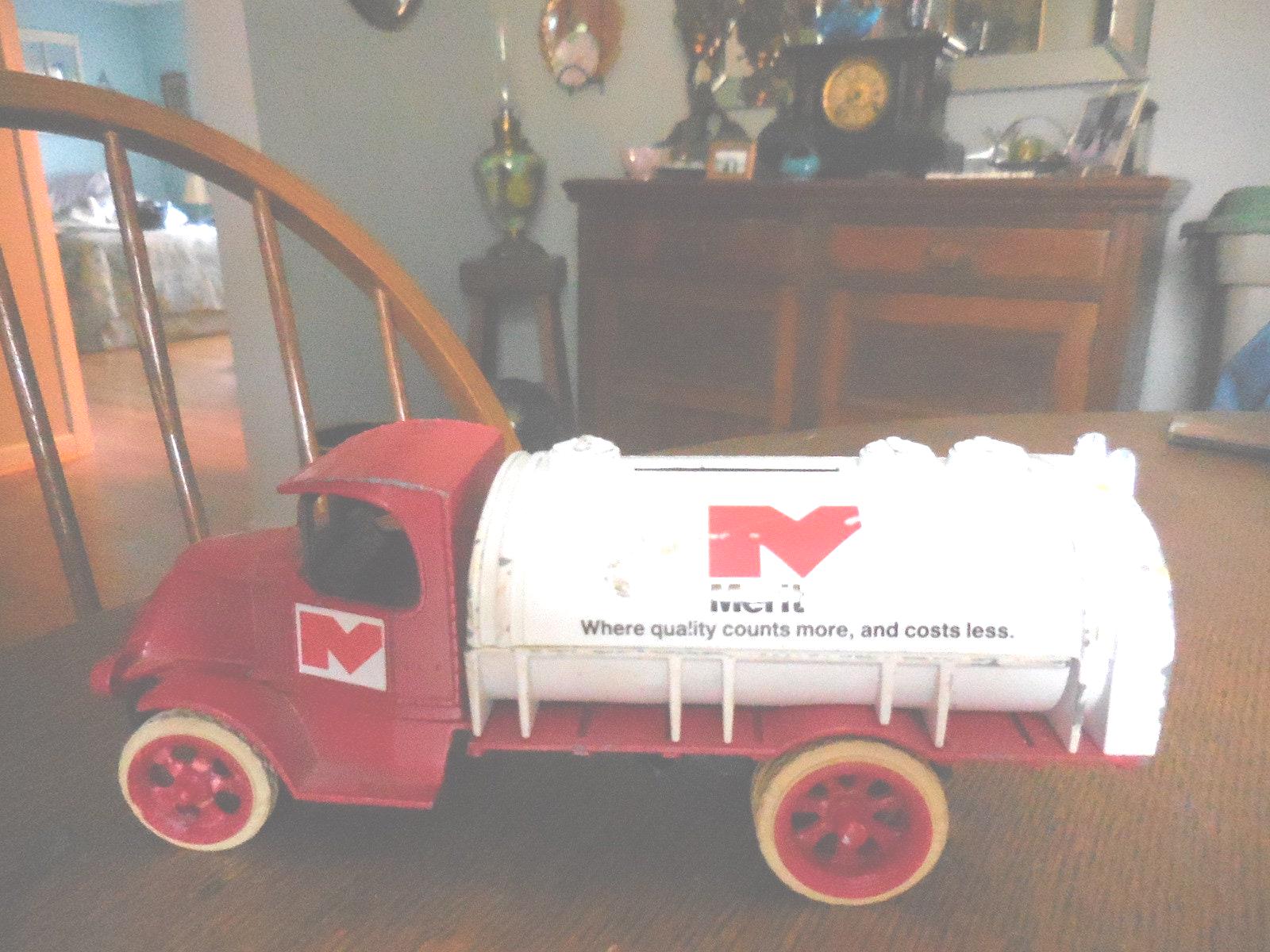 Vintage Ertl Mack Merit Tank Truck Bank, 1926 Bull Dog, Used, Red ...