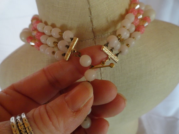 Vintage Women's Pink Beaded Necklace Gold Tone Ad… - image 6