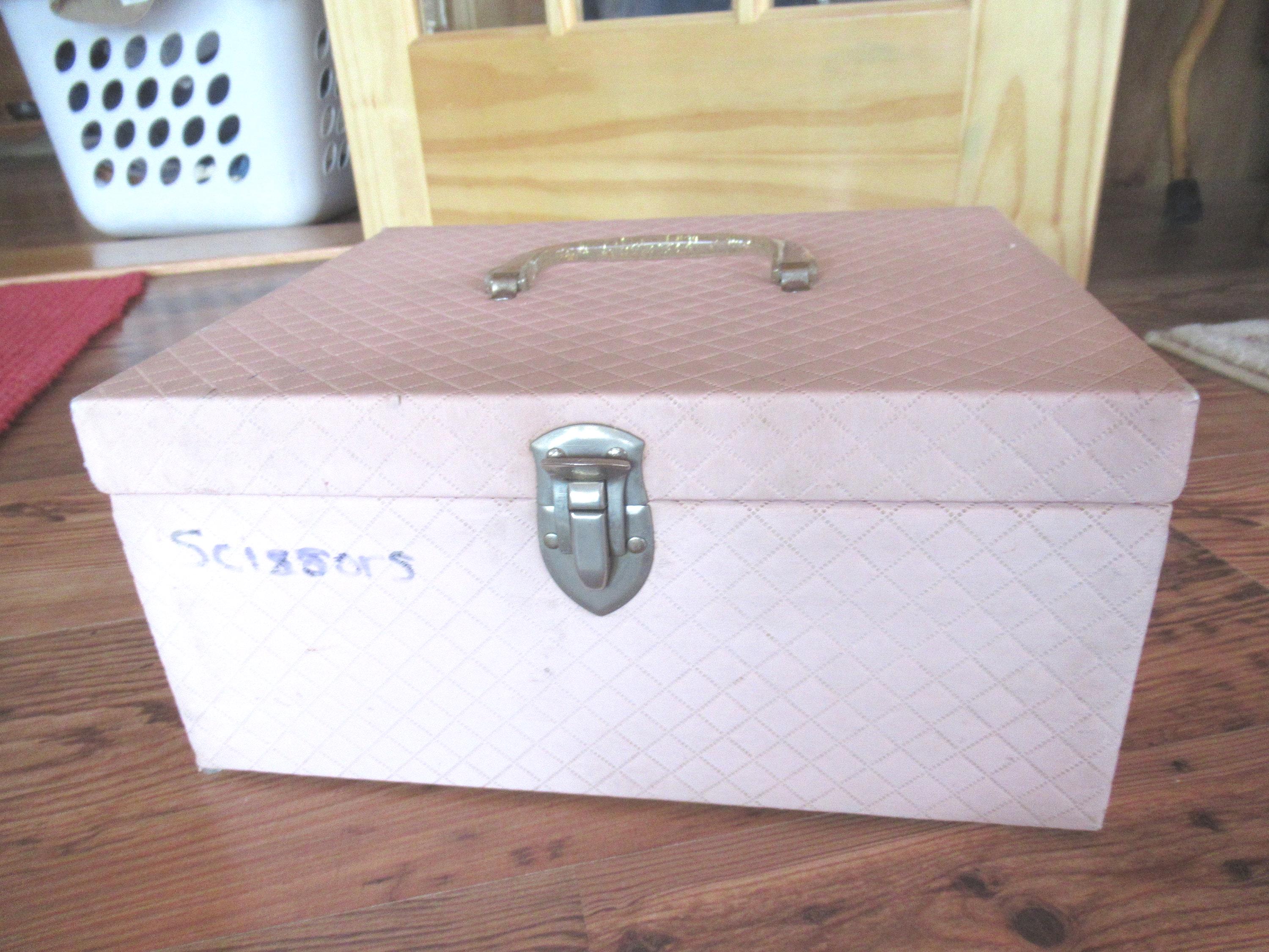Vintage Pink Quilted Overnight Cosmetic Hinged Box Clear & Gold Glitter Plastic 1950s Handle Latch Not Perfect Reuse Recycle Small Storage