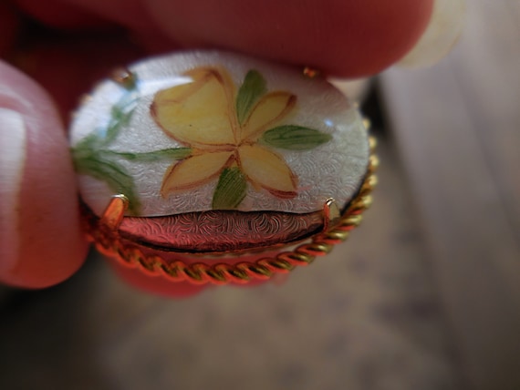 Vintage Women's Small Oval Guilloche Pin Yellow D… - image 3