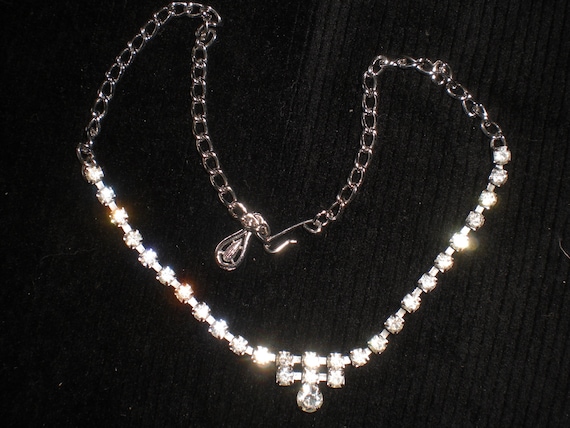 Vintage Women’s Pronged Rhinestone Necklace Adjus… - image 1