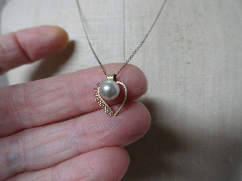 Vintage Women's or Girl's Heart & Light Gray Pearl Necklace Dainty Simple Little Girl's Gift Ladies Gift Feminine image 2