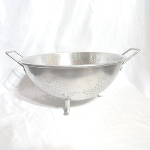 Vintage Aluminum Colander Large Food Strainer Double Handles Star Pattern 1950s 1960s 3 Legged