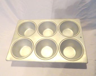 Rare Vintage 1989 John Wright Co. Cast Iron Sea Shell Baking Pan
