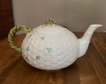Belleek Novello Sugar and Cream Teapot Set Duck Egg 7997 Belleek Novello Sugar and Cream Teapot Set Duck Egg 7997