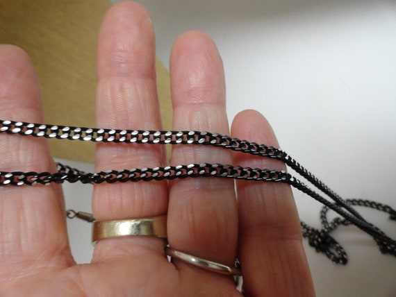 Vintage Women's Black & Silver Cut Aluminum Chain… - image 6