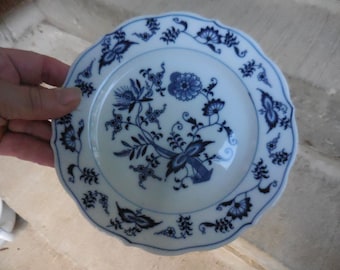 Vintage 1950s to 1970s Japan Blue Danube White & Blue Flower Blue Onion Pattern Decorative Small Plate or Saucer Scalloped Edges Floral Dish