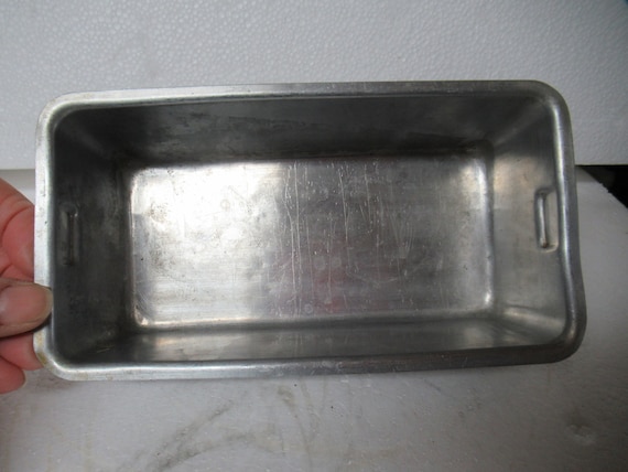 Vintage 1940s to 1960s Small Worthmore Aluminum Loaf Baking Pan Metal Made  in USA Kitchen/dining Tiny Loaf 